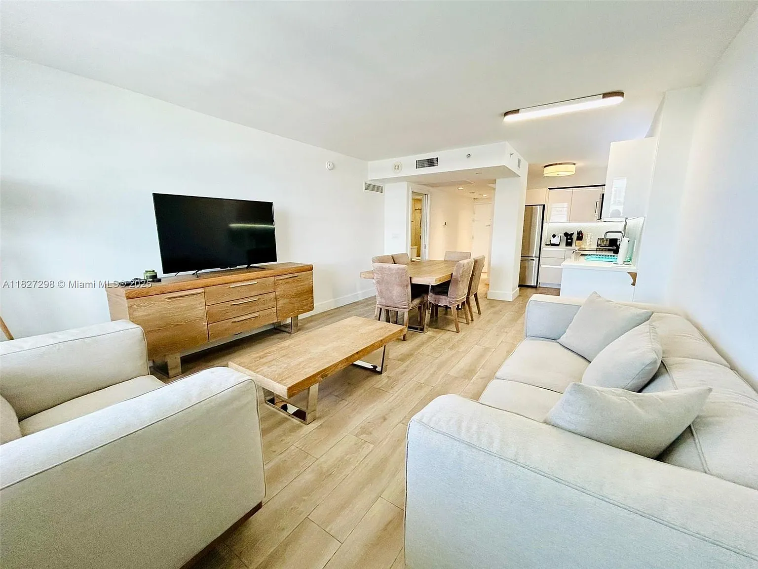 DECO 1429 -2BED - 2BATH