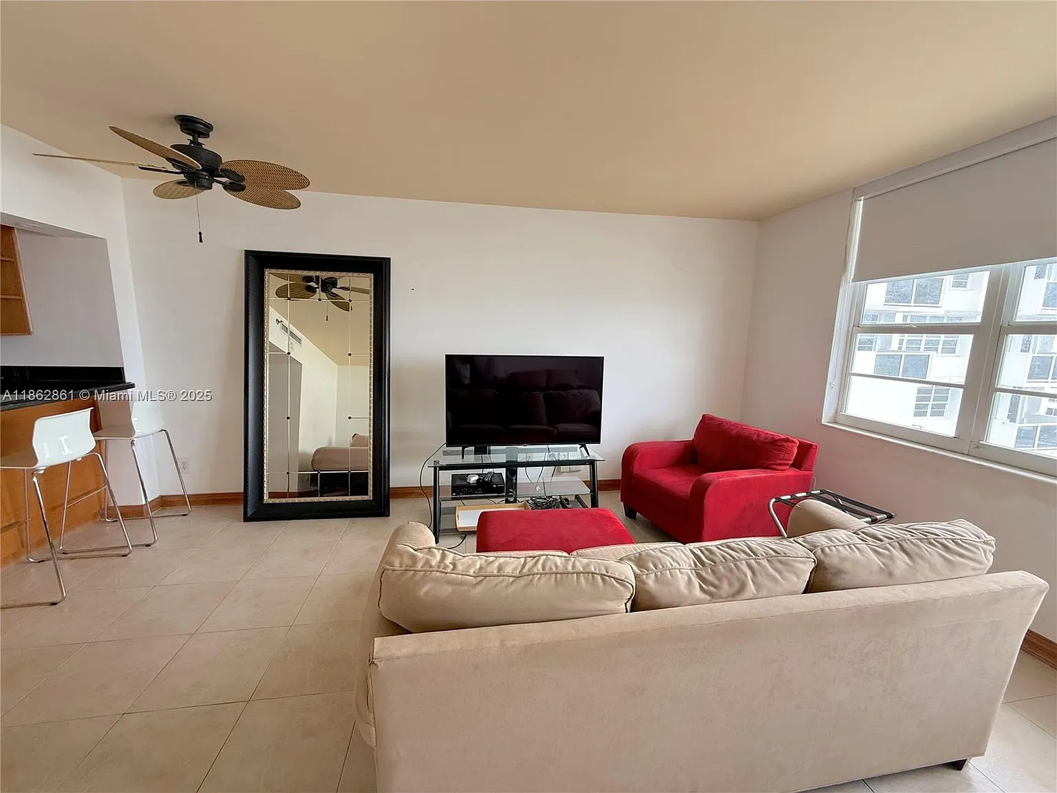 DECO 1405 - Studio 1BATH